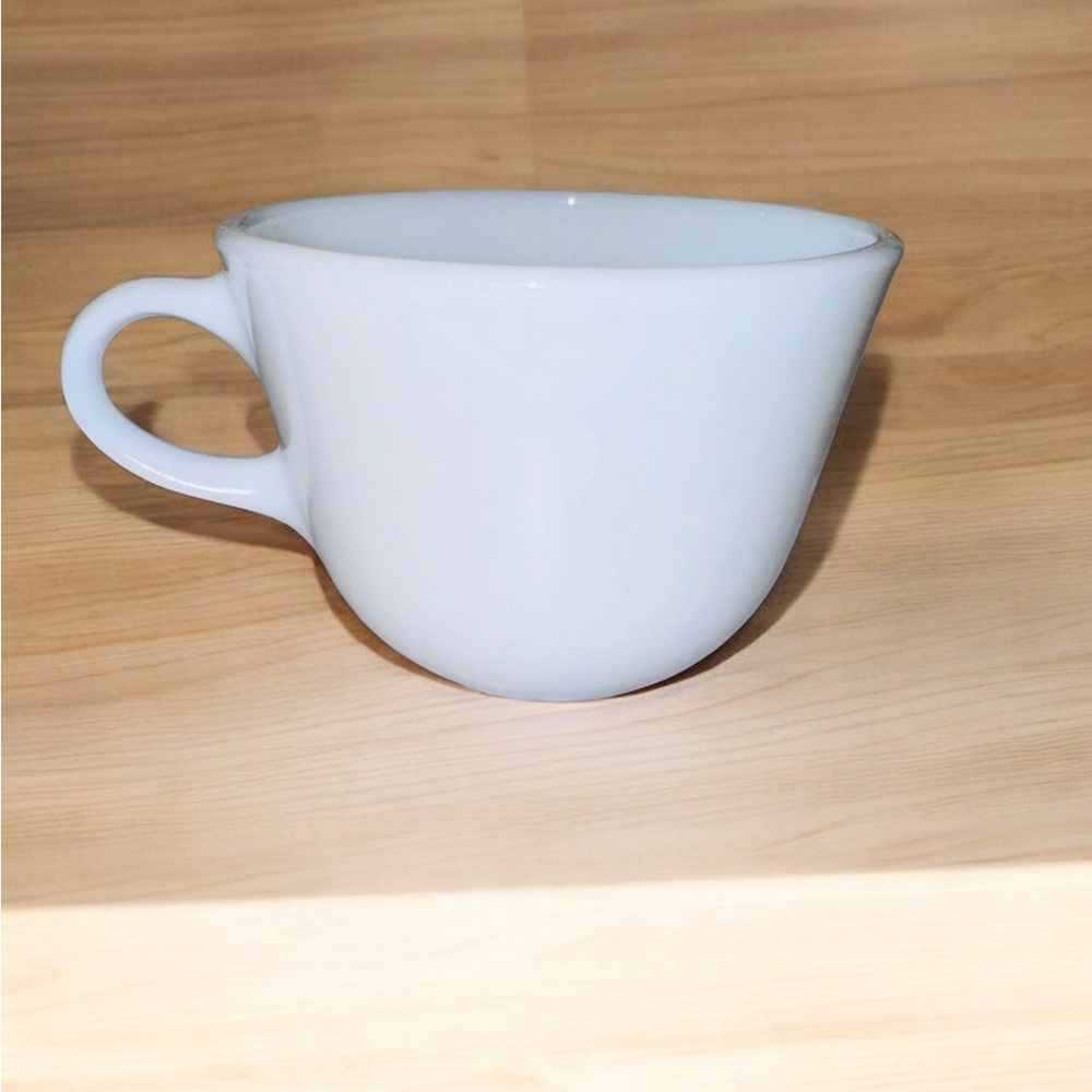 Vintage Pyrex Milk Glass Coffee/Tea Mug Cup Corning VTG